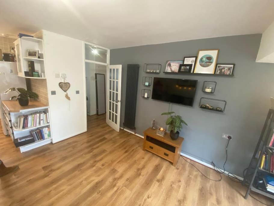London City Retreat Escape In Oval - Elephant & Castle ภายนอก รูปภาพ